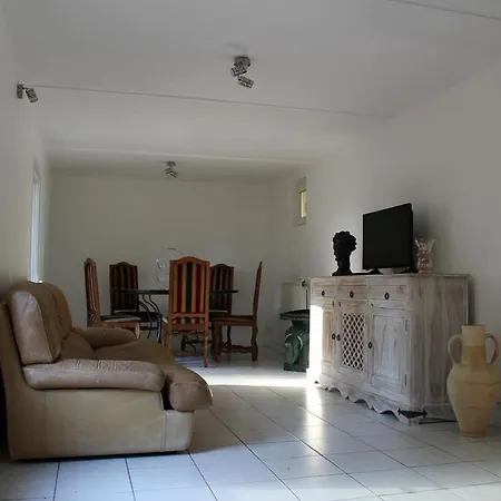Allee Du Chateau بيت للعطل *